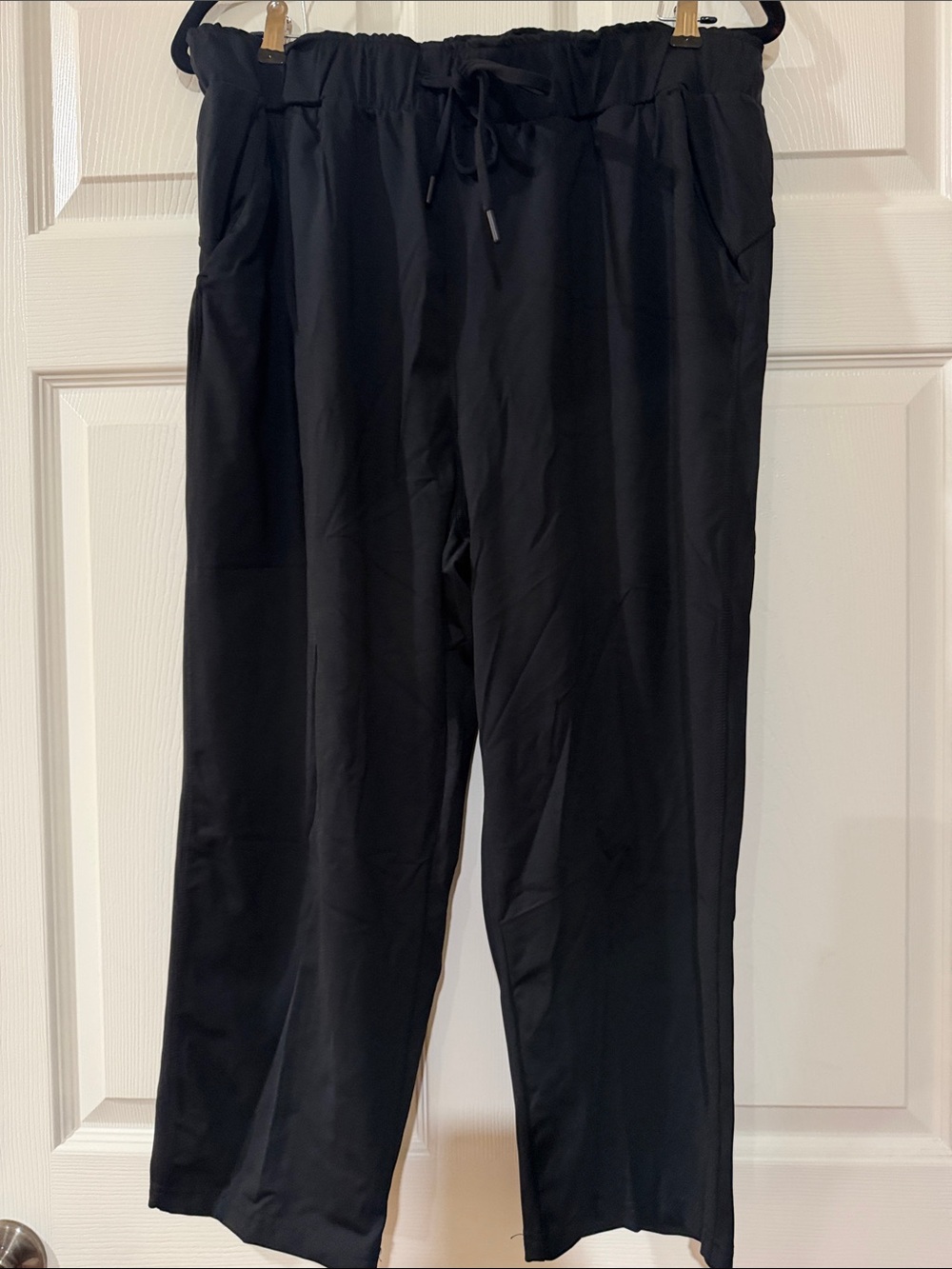 Women's Black Elastic-Waist Jogger Pants with Drawstring